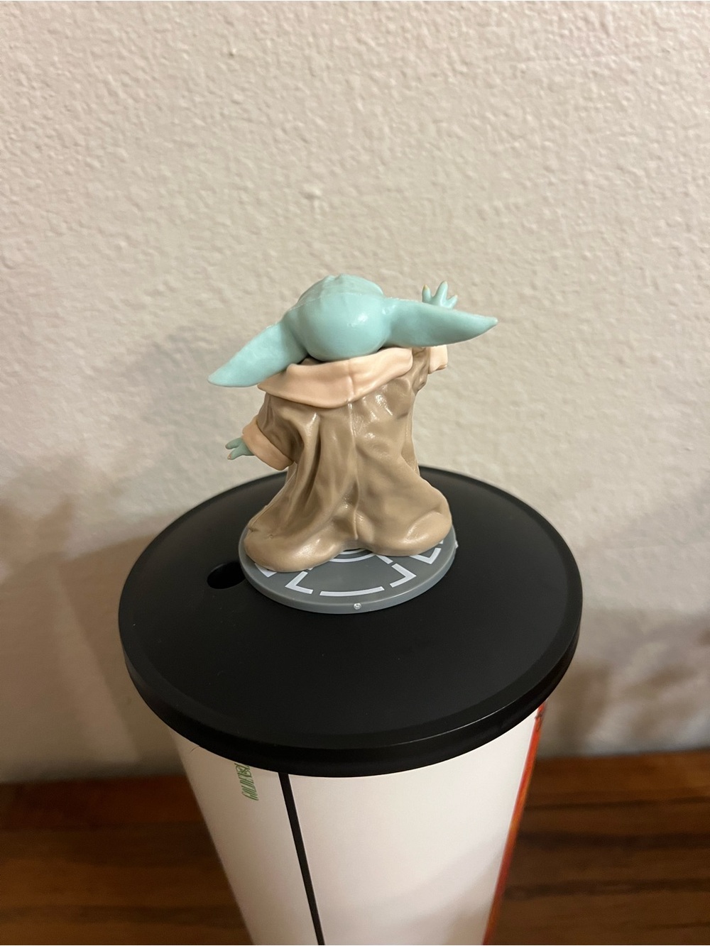 Star Wars Mandalorian & Grogu Collectible Cup with Grogu Topper, AMC Theaters - Picture 3 of 5